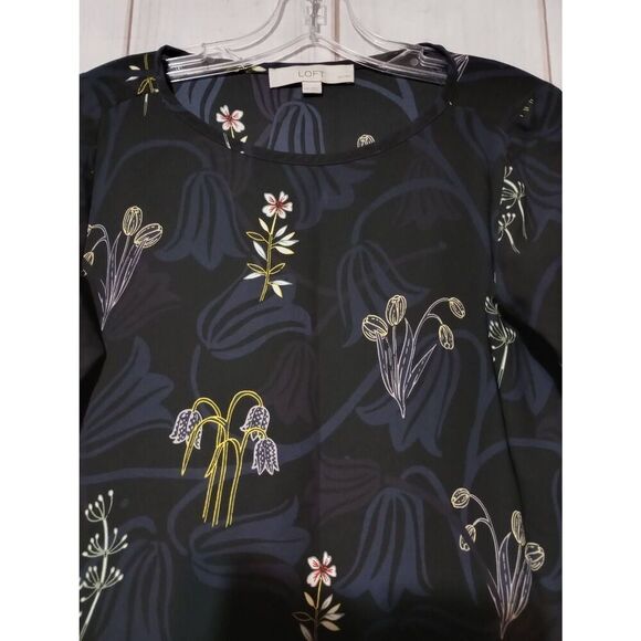 Ann Taylor Loft Shirt‎ Ladies Extra Small Black Floral Semi Sheer Long Sleeve - Picture 3 of 8